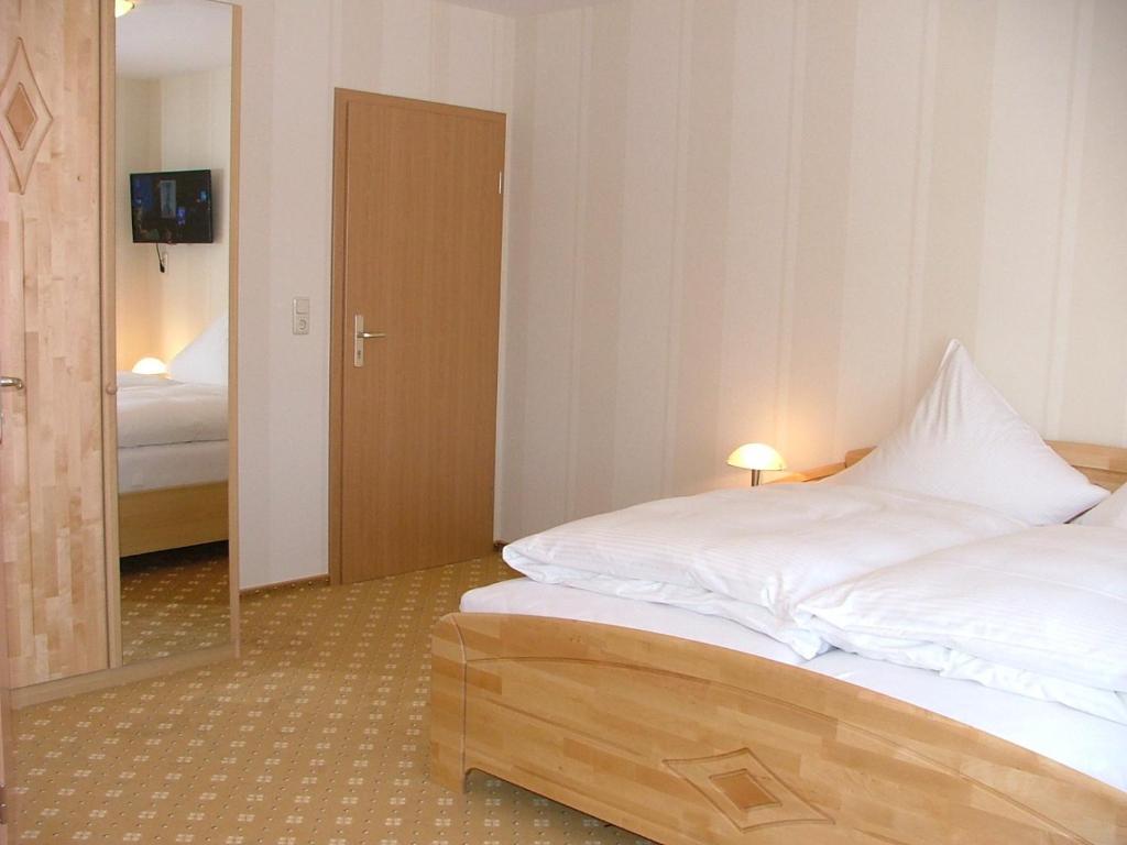 Hotel Thule คาโรลิเนนซีล ห้อง รูปภาพ